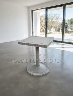 4 Seater Plastic Dining Table - Gray