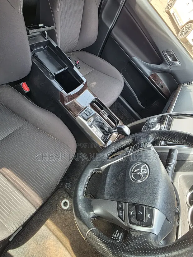 Toyota Mark X 2.5 RWD 2017 Silver - 1
