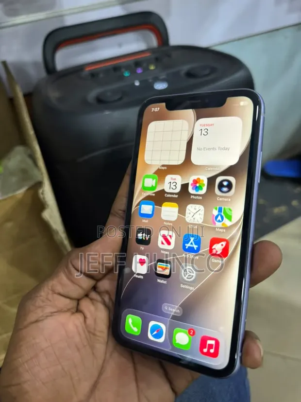 Apple iPhone 11 128GB Blue - 1
