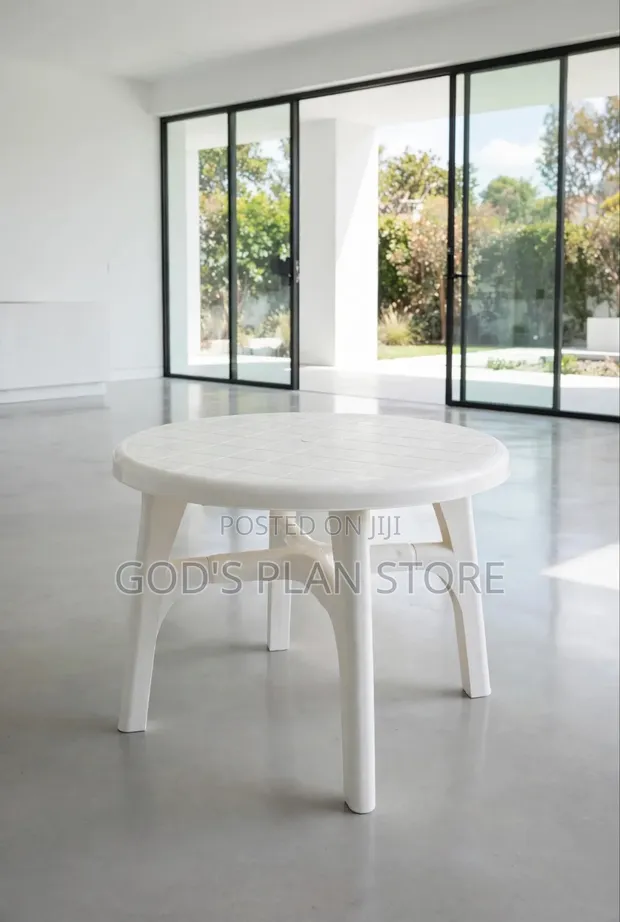 Diamond Patterned Plastic Dining Table - 1