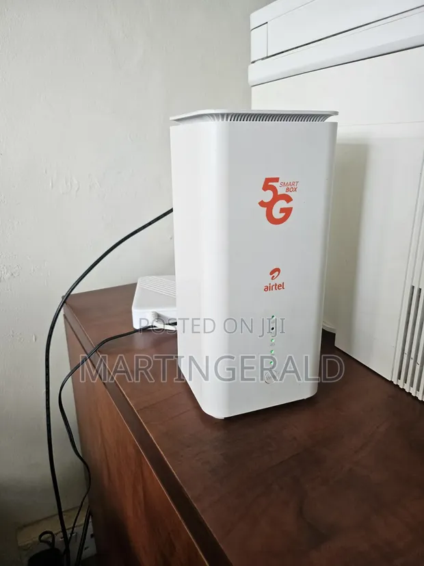 Savanna Unlocked 5G Router (ZTE ZLT x25) - 1