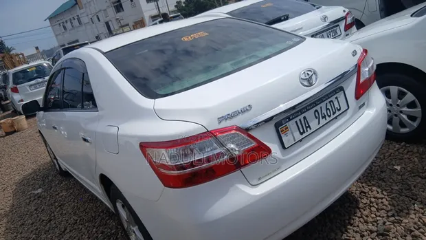 Toyota Premio 1.8 FWD 2011 White - 1