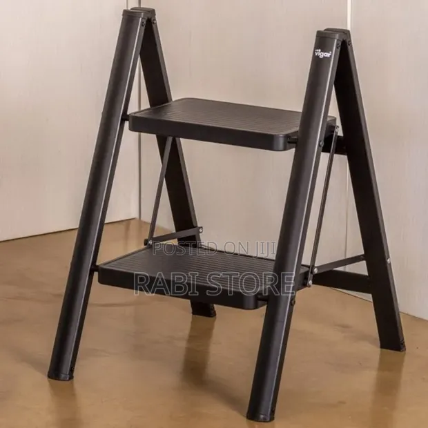 Vigar Folding Steel Step Ladder (2 Steps) - 1