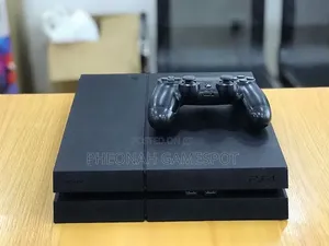 PS4 Standard Console