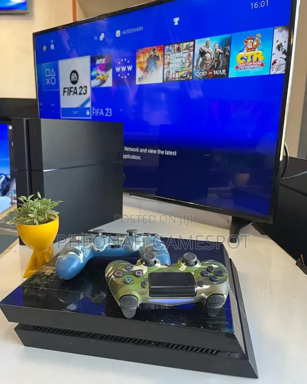 PS4 Standard Console - 1