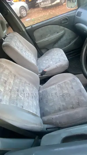 Toyota Raum 2000 - White