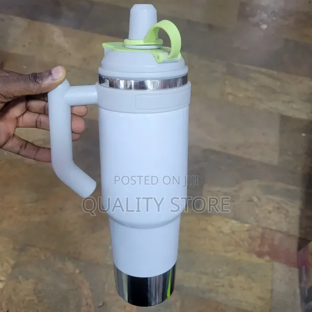 Vacuum Insulated Tumbler with Straw - 1
