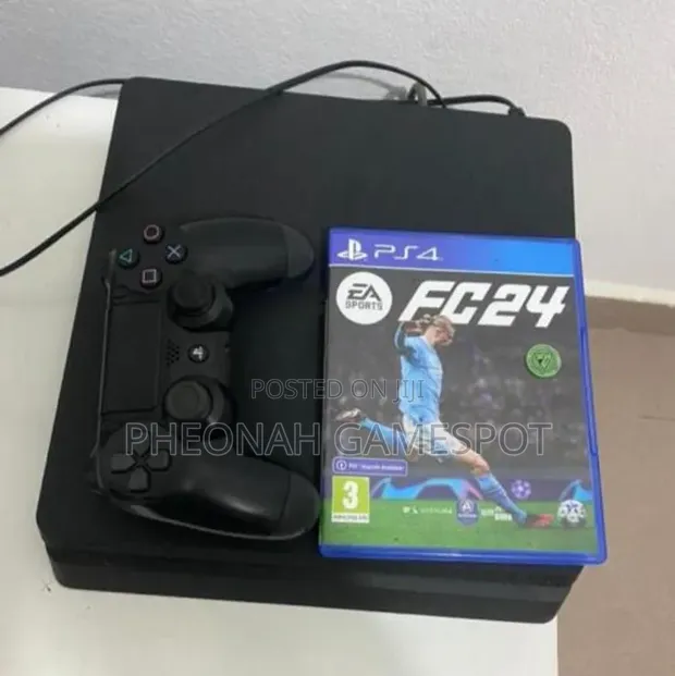 PS4 Standard Console - 1