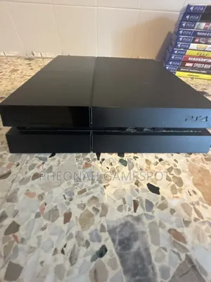 PS4 Standard Console
