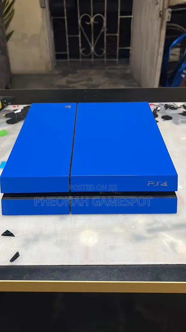 PS4 Standard Console - 1