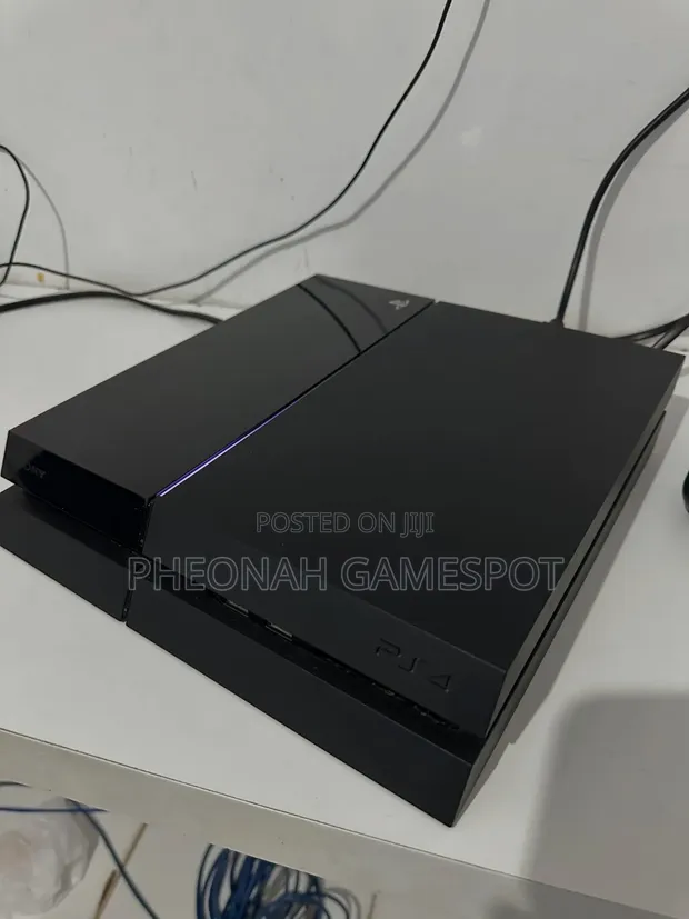 PS4 Standard Console - 1