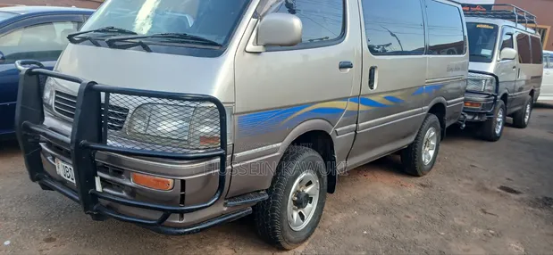 Toyota HiAce 2000 Silver - 1