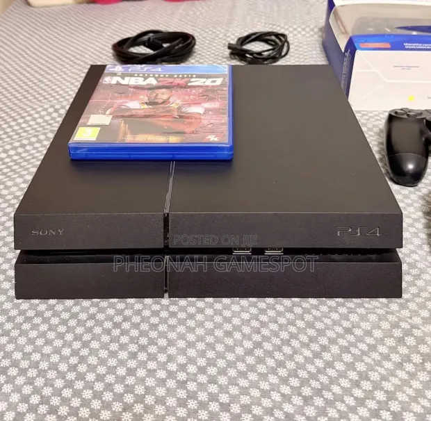 PS4 Standard Console - 1