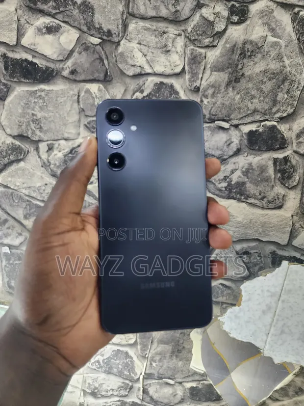 Samsung Galaxy A16 128GB Black - 1