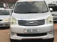 Toyota Noah 2010 Silver - 1
