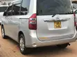Toyota Noah 2010 Silver - 5