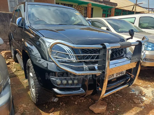 Toyota Land Cruiser Prado 2.7i 2010 Black - 1