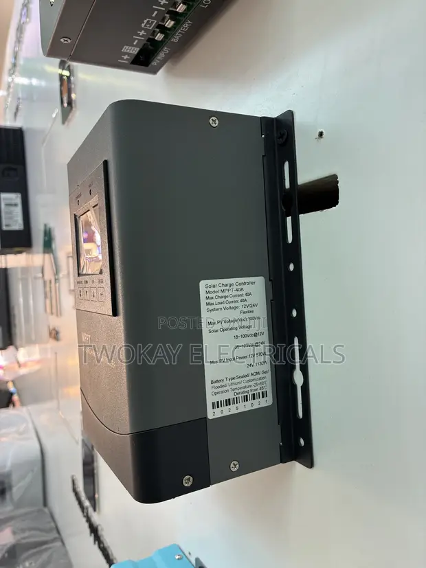 40A MPPT Charge Controller - 1