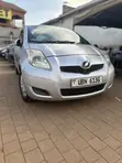 Toyota Vitz 2010 Silver - 4