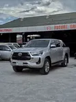 New Toyota Hilux 2024 Silver - 3