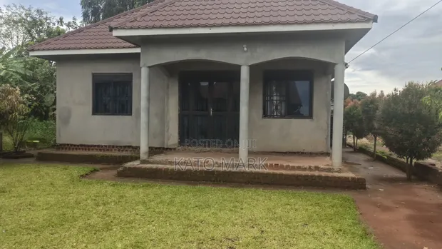 4 Bedroom Bungalow for Sale in Nama, Mukono TC - 1