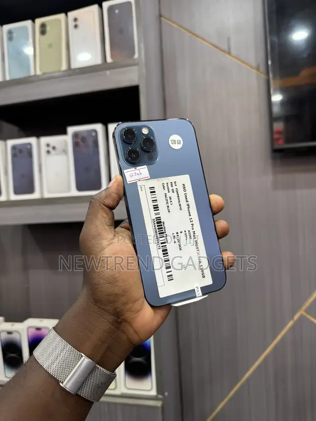 Apple iPhone 12 Pro Max 128GB Blue - 1