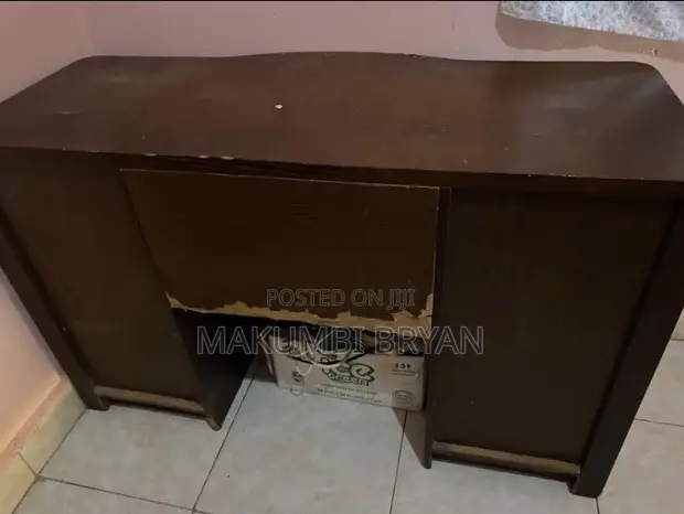 Used Office Table - 1