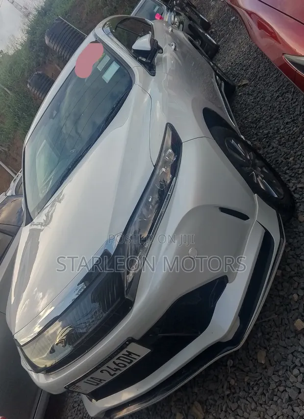 Toyota Harrier 2016 Silver - 1