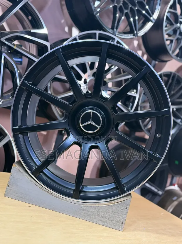 Mercedes-Benz 19-Inch Rims (Set of 4) - 1