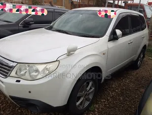 Subaru Forester 2010 White
