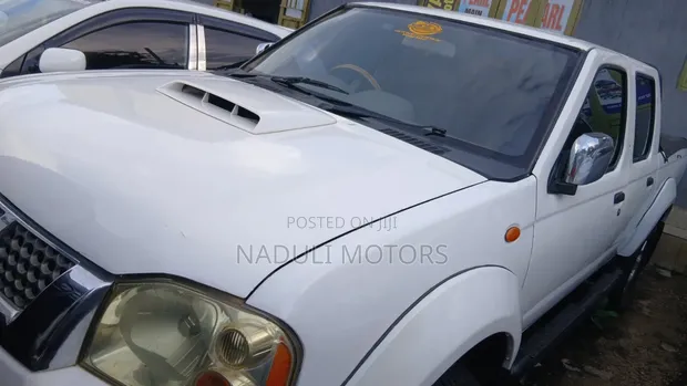 Nissan Hardbody 2005 Double Cabin - 1