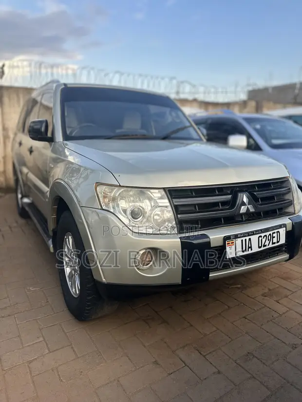 Mitsubishi Pajero 2006 - 1