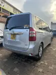 Toyota Noah 2012 Silver - 4