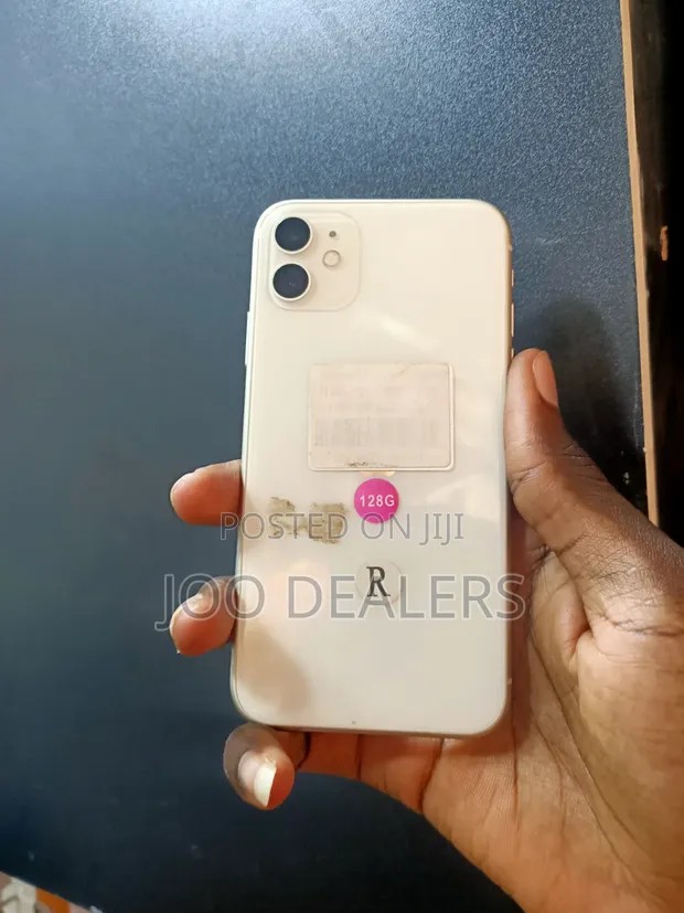 Apple iPhone 11 128GB White - 1