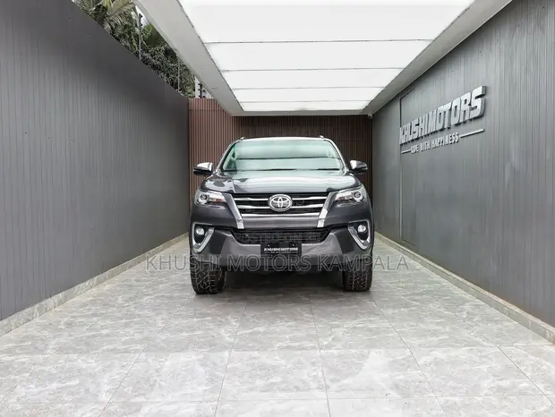 Toyota Fortuner 2017 - 1