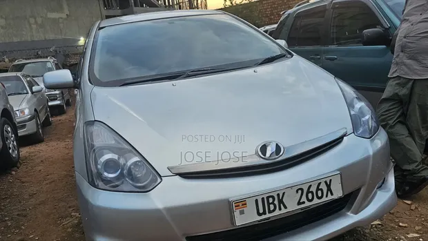 Toyota Wish 2008 Silver - 1