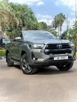 Toyota Hilux 2024 Green - 4