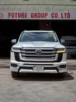 New Toyota Land Cruiser LC300 2025 White - 2