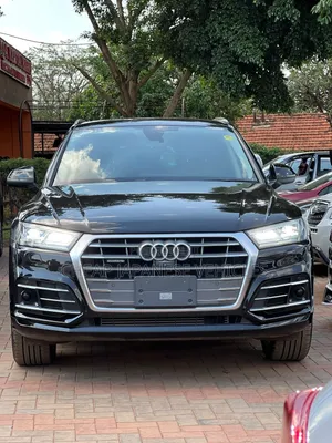 Audi Q5 2.0T Premium AWD quattro 2019 Black