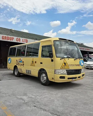 Hino Dutro 2014 Bus