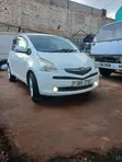 Toyota Ractis 1.3 FWD 2006 White - 1