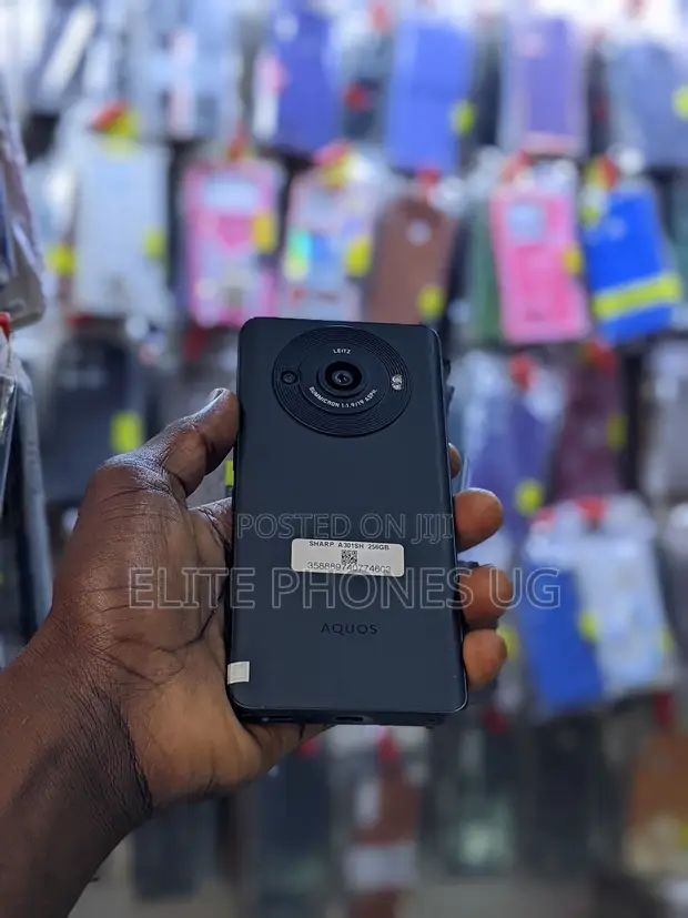 Sharp Aquos R8s Pro 256GB Gray - 1