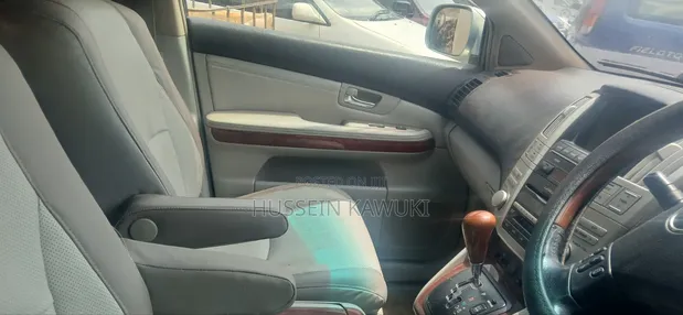 Toyota Harrier 2006 Silver - 1