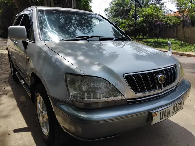 Toyota Harrier 2001 Gold - 1