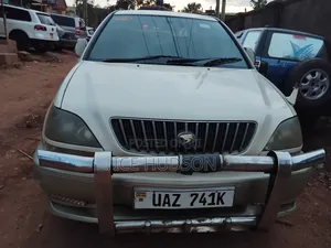 Toyota Harrier 2001 Pearl
