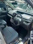Toyota Noah 2010 Silver - 3