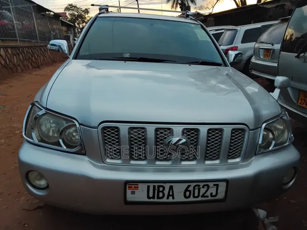 Toyota Kluger 2005 Silver - 1