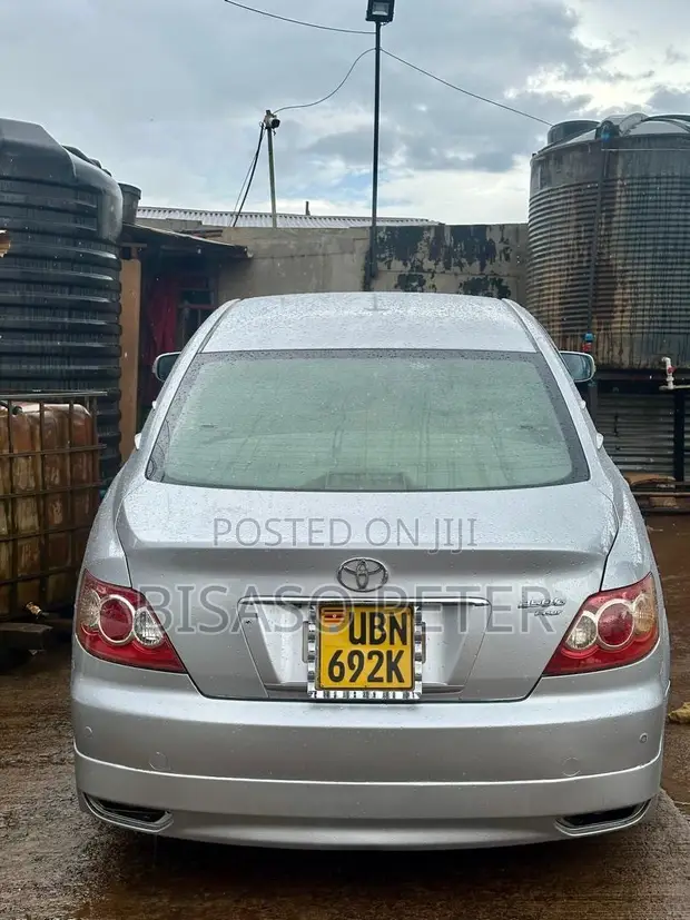 Toyota Mark X 2009 Silver - 1