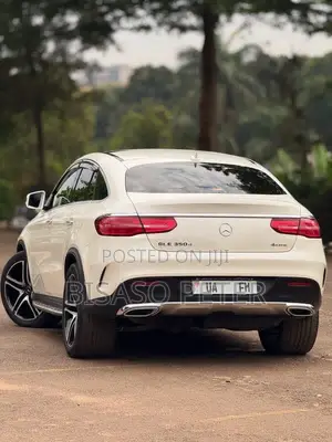 Mercedes-Benz GLE-Class 2018 White
