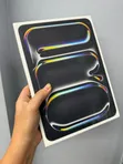 New Apple iPad Pro 13 (2025) 256GB Space Black - 1
